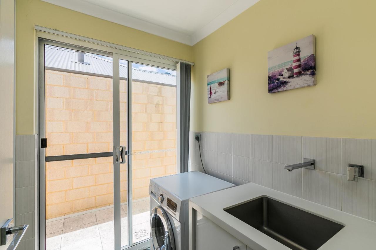 Ocean Keys Cottage - Free Wifi Mindarie Zewnętrze zdjęcie